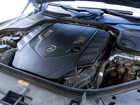 Used 2020 Mercedes-Benz S 560 Sedan image 31