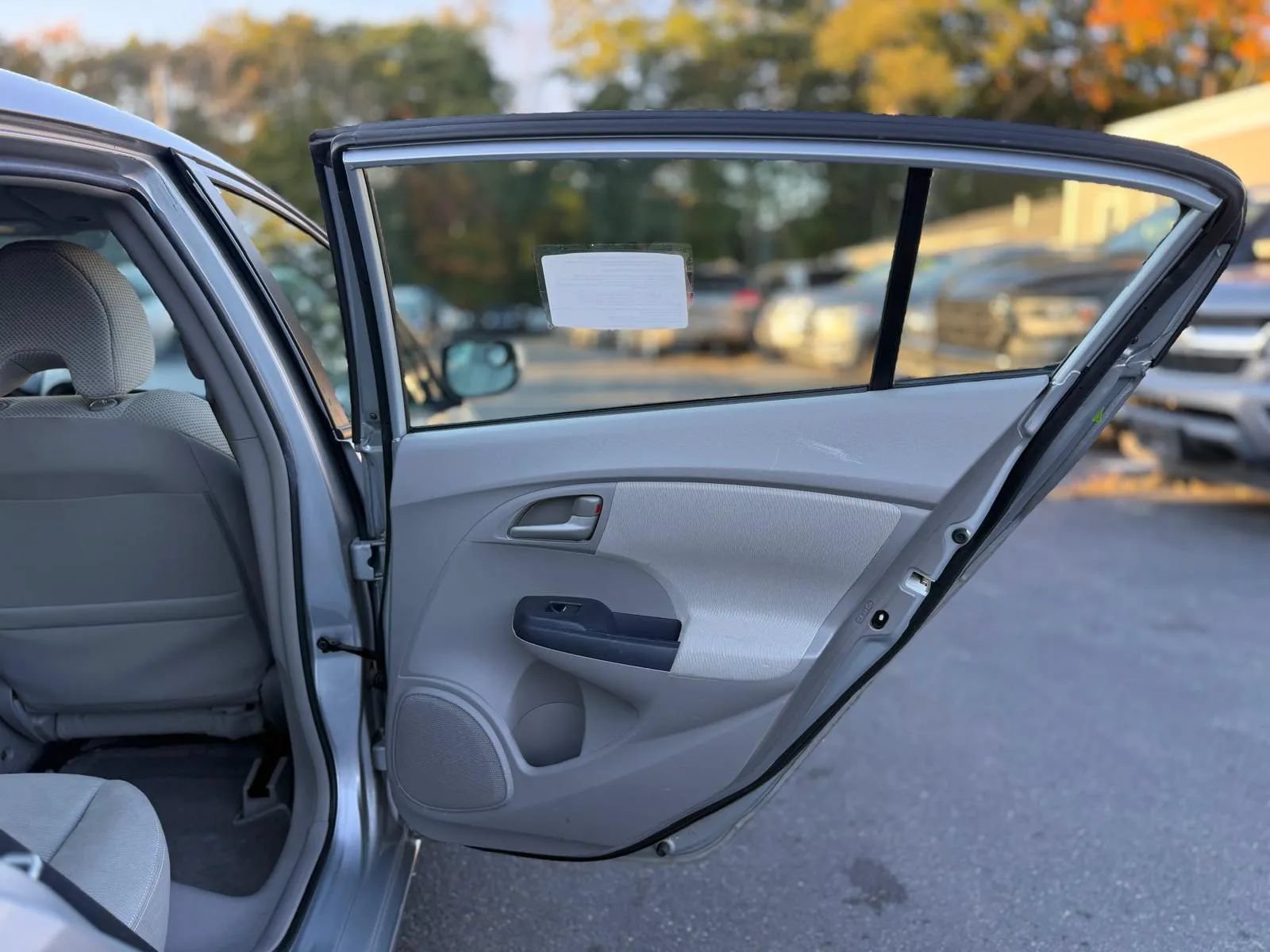 Used 2010 Honda Insight EX image 23