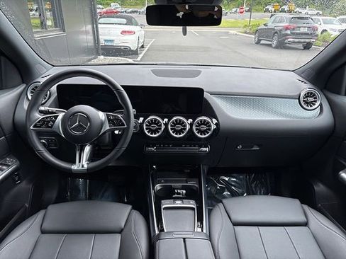 Certified 2025 Mercedes-Benz GLA 250 4MATIC image 24