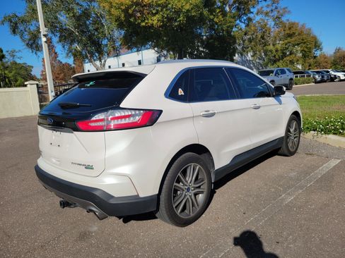 Used 2019 Ford Edge Titanium image 3