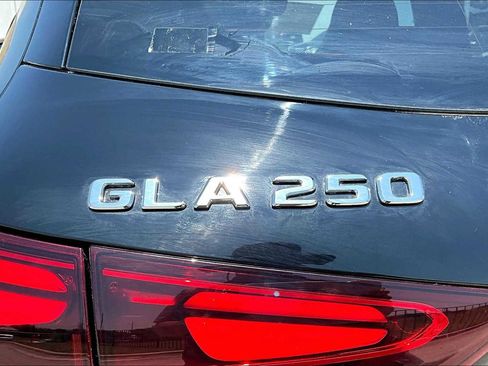 New 2025 Mercedes-Benz GLA 250 image 7