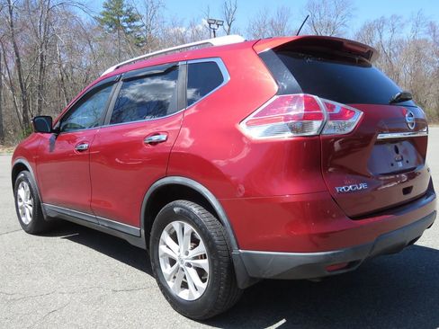 Used 2016 Nissan Rogue SV w/ SV Premium Package AWD/4WD image 7