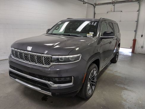 New 2025 Jeep Grand Wagoneer L Series III image 9