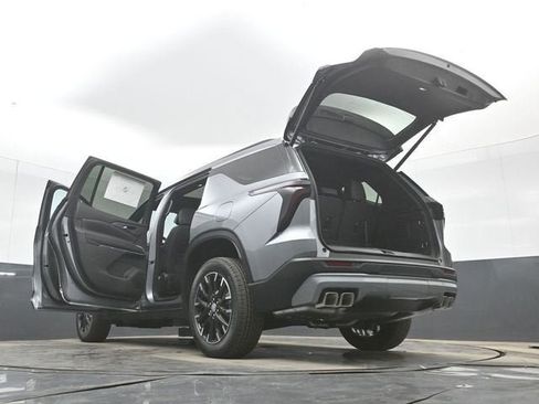 New 2026 Chevrolet Traverse LT FWD image 56