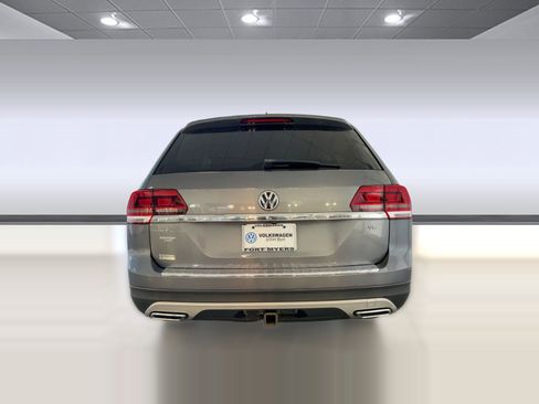 Used 2019 Volkswagen Atlas SE w/ Towing Package image 10