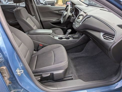Used 2024 Chevrolet Malibu LT image 36