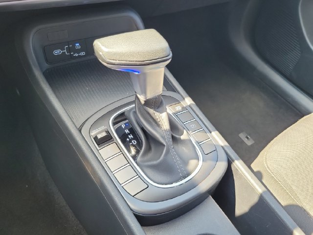 Used 2024 Hyundai Kona SEL AWD/4WD image 23
