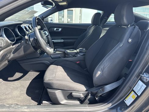 Used 2020 Ford Mustang Coupe RWD image 12
