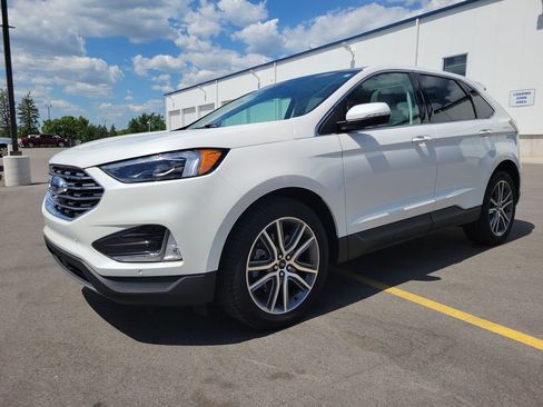Certified 2024 Ford Edge Titanium w/ Equipment Group 301A AWD/4WD image 2