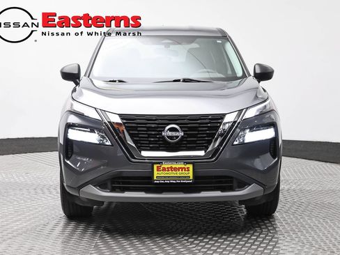 Used 2023 Nissan Rogue S AWD/4WD image 2