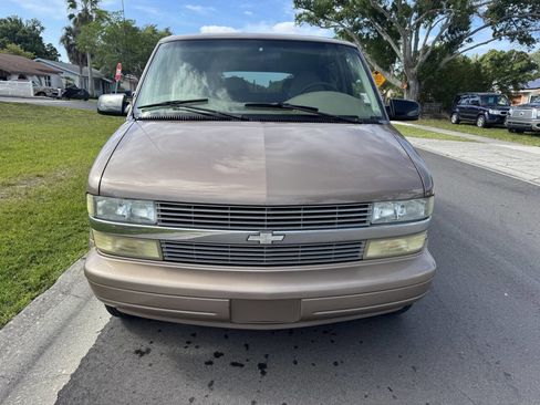 Used 2002 Chevrolet Astro image 7