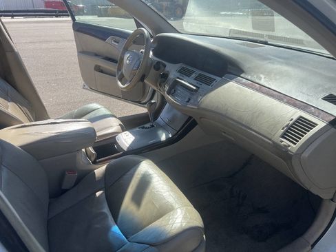 Used 2008 Toyota Avalon Limited image 8