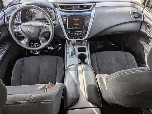 Used 2019 Nissan Murano S image 18