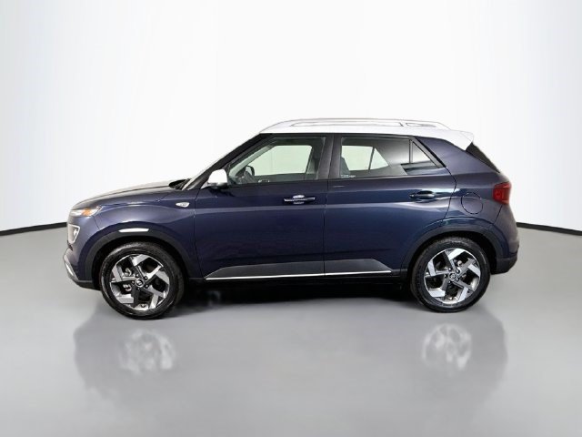 Used 2024 Hyundai Venue Limited FWD image 6