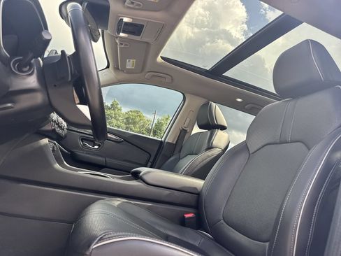 Used 2024 Honda Pilot Elite image 35