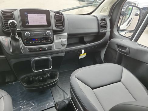 Used 2026 RAM ProMaster 2500 w/ Convenience Group FWD image 17