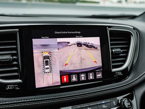 New 2027 Chrysler Pacifica Select FWD image 29