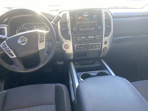 Used 2021 Nissan Titan SV w/ SV Convenience Package image 19