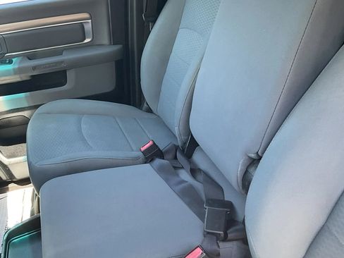 Used 2017 RAM 1500 Classic SLT AWD/4WD image 33