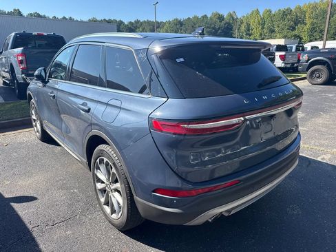 Used 2022 Lincoln Corsair AWD w/ Premium Package image 11