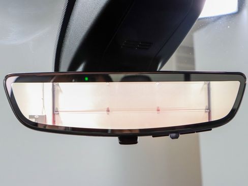 Used 2023 GMC Sierra 2500 Denali w/ Denali Ultimate Package image 23