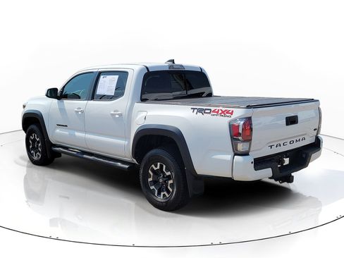 Used 2020 Toyota Tacoma TRD Off-Road w/ Technology Package AWD/4WD image 4