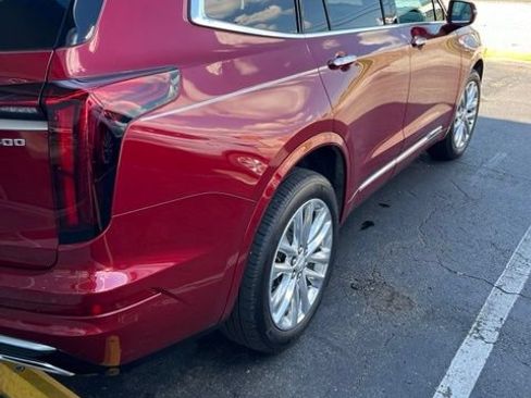 Used 2020 Cadillac XT6 Premium Luxury AWD/4WD image 4