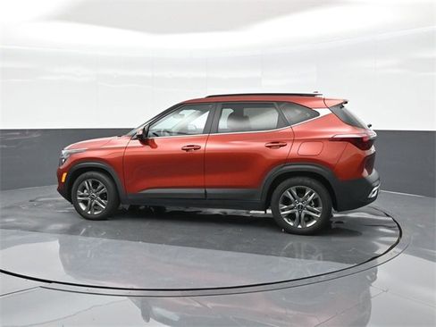 Used 2023 Kia Seltos S image 5