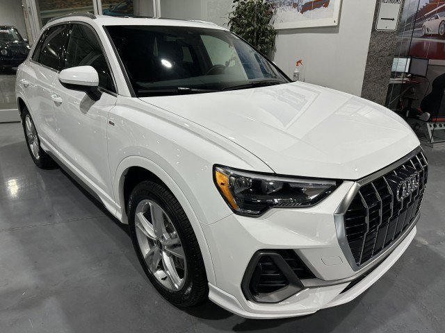 Used 2022 Audi Q3 2.0T Premium AWD/4WD image 12