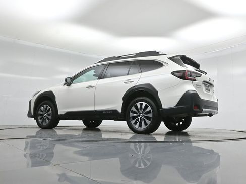 Used 2024 Subaru Outback Touring XT image 51