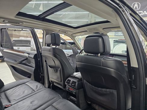 Used 2011 BMW X5 xDrive35d image 25