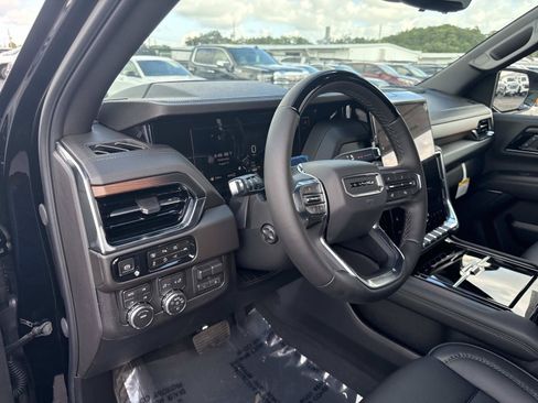 New 2026 GMC Yukon Denali w/ Denali Reserve Package AWD/4WD image 20