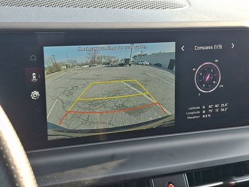 Certified 2024 Kia Seltos SX w/ SX Sunroof Package image 18