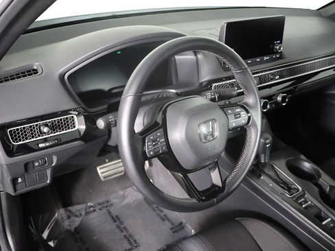 Used 2025 Honda Civic Sport image 27