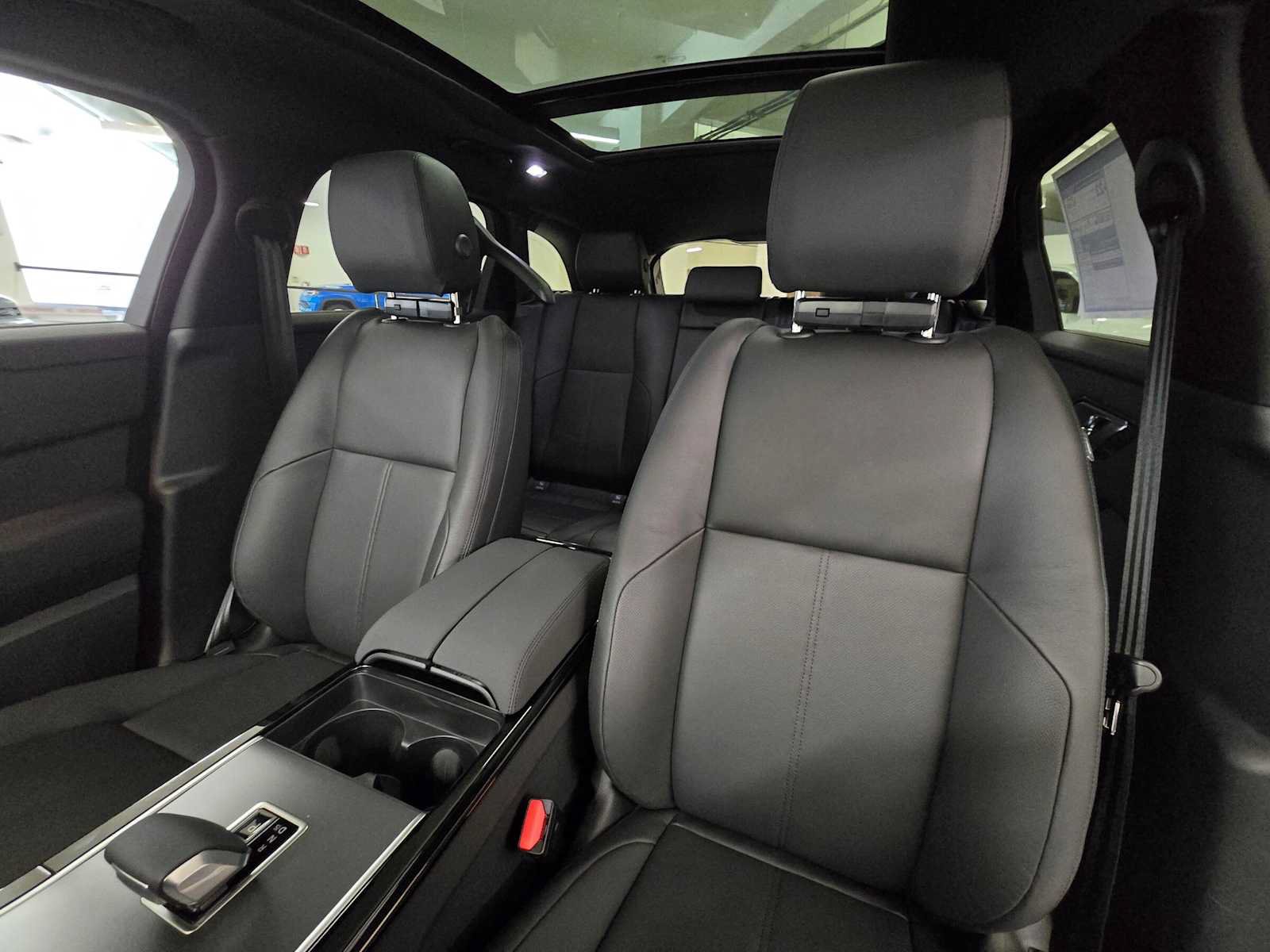 New 2026 Land Rover Range Rover Velar S AWD/4WD image 21