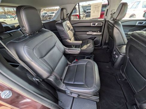 Used 2020 Ford Explorer XLT w/ Equipment Group 202A image 19