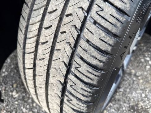 Used 2021 Volkswagen Atlas Cross Sport SEL Premium R-Line image 29