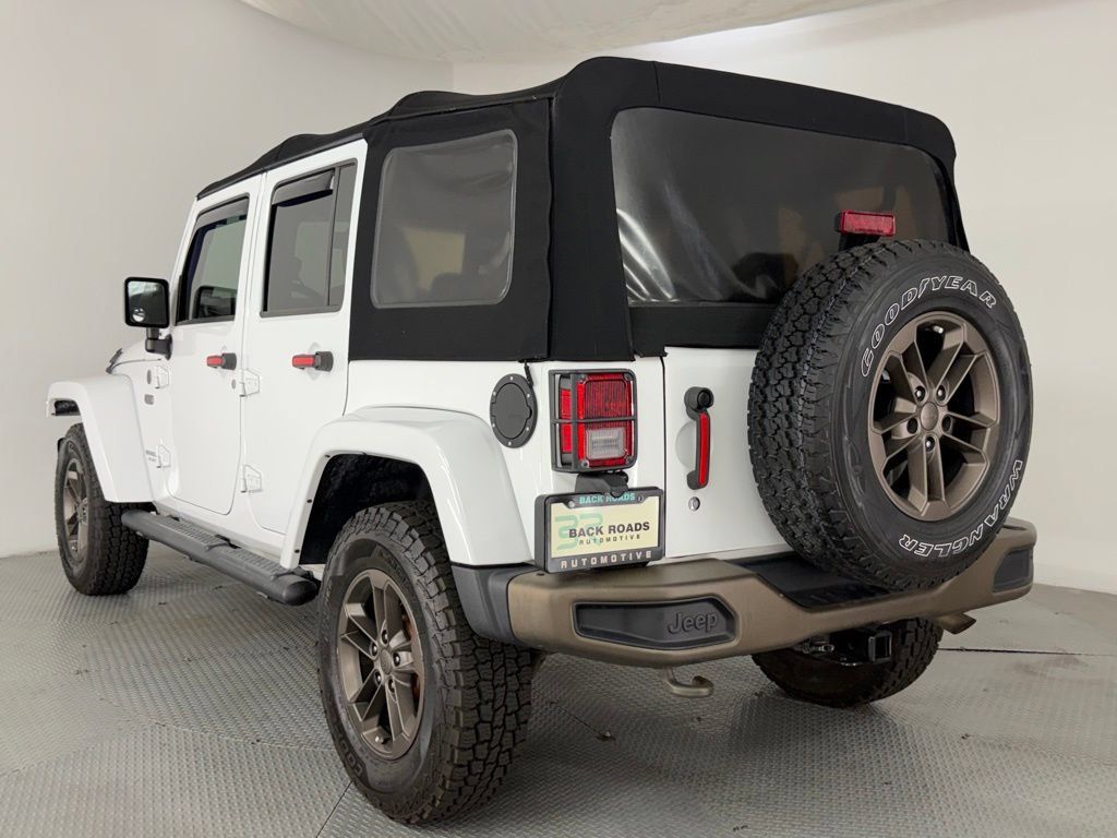 Used 2017 Jeep Wrangler Unlimited Sahara AWD/4WD image 7