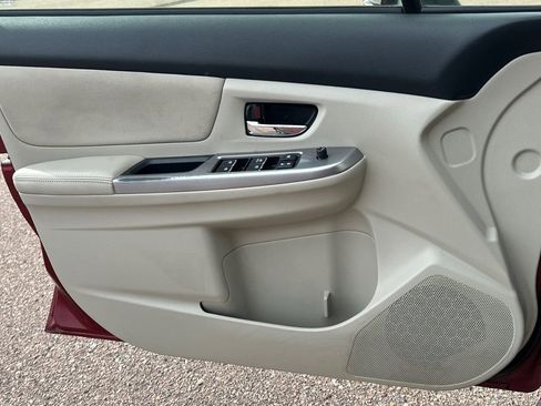 Used 2015 Subaru Crosstrek 2.0i Premium image 22