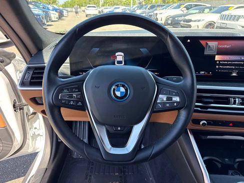 Certified 2023 BMW i4 eDrive40 RWD image 24