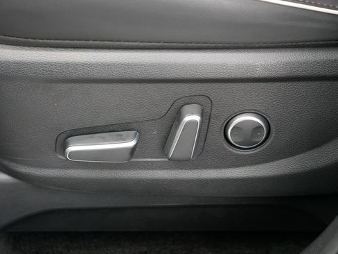 Certified 2025 Hyundai Palisade SEL image 20