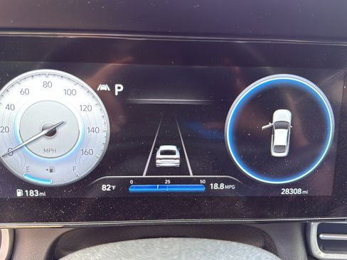 Used 2023 Hyundai Elantra SEL w/ Convenience Package FWD image 18