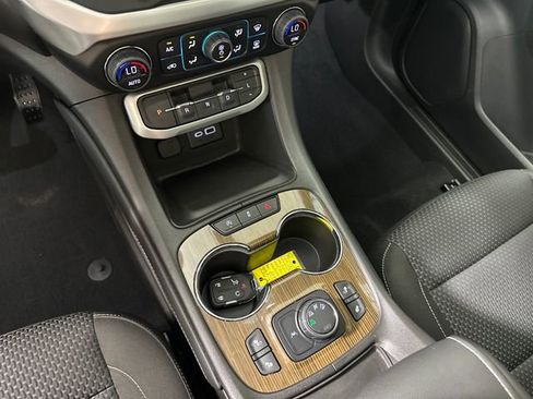 Used 2023 GMC Acadia SLE w/ Driver Convenience Package image 20