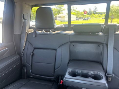 Used 2024 GMC Sierra 2500 Denali w/ Denali Reserve Package AWD/4WD image 14
