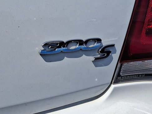 Used 2015 Chrysler 300 S AWD/4WD image 8
