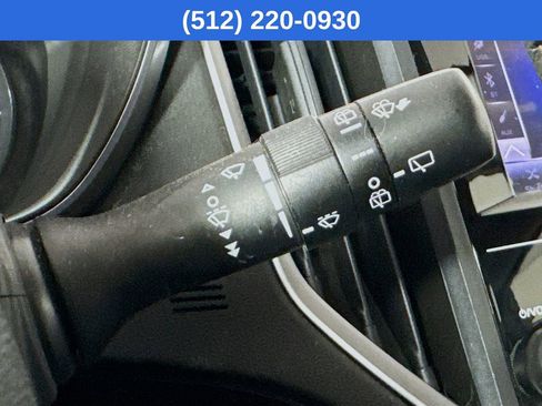 Used 2018 Subaru Crosstrek 2.0i Premium image 14