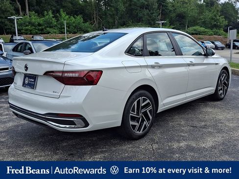 Certified 2024 Volkswagen Jetta SEL FWD image 7