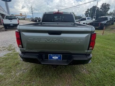 Used 2024 Chevrolet Colorado Z71 w/ Z71 Convenience Package 2 AWD/4WD image 4