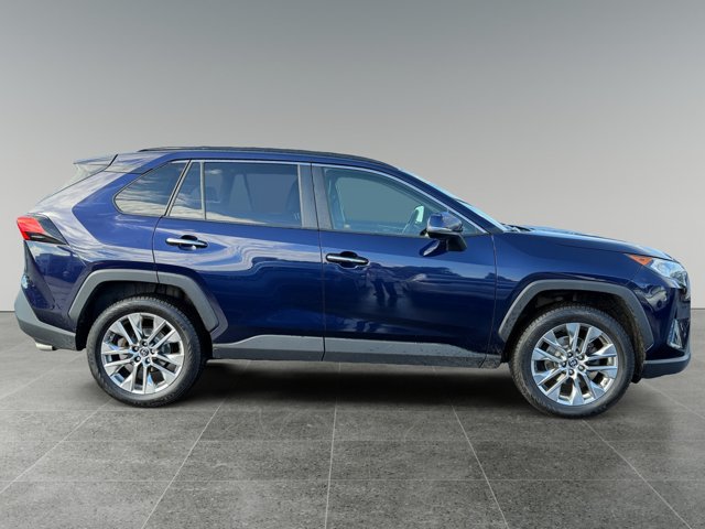 Used 2019 Toyota RAV4 Limited AWD/4WD image 7