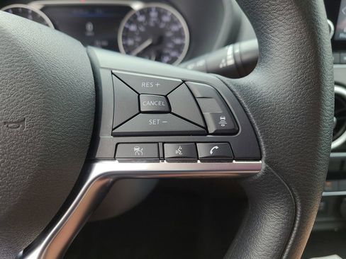 Certified 2025 Nissan Sentra SV FWD image 24
